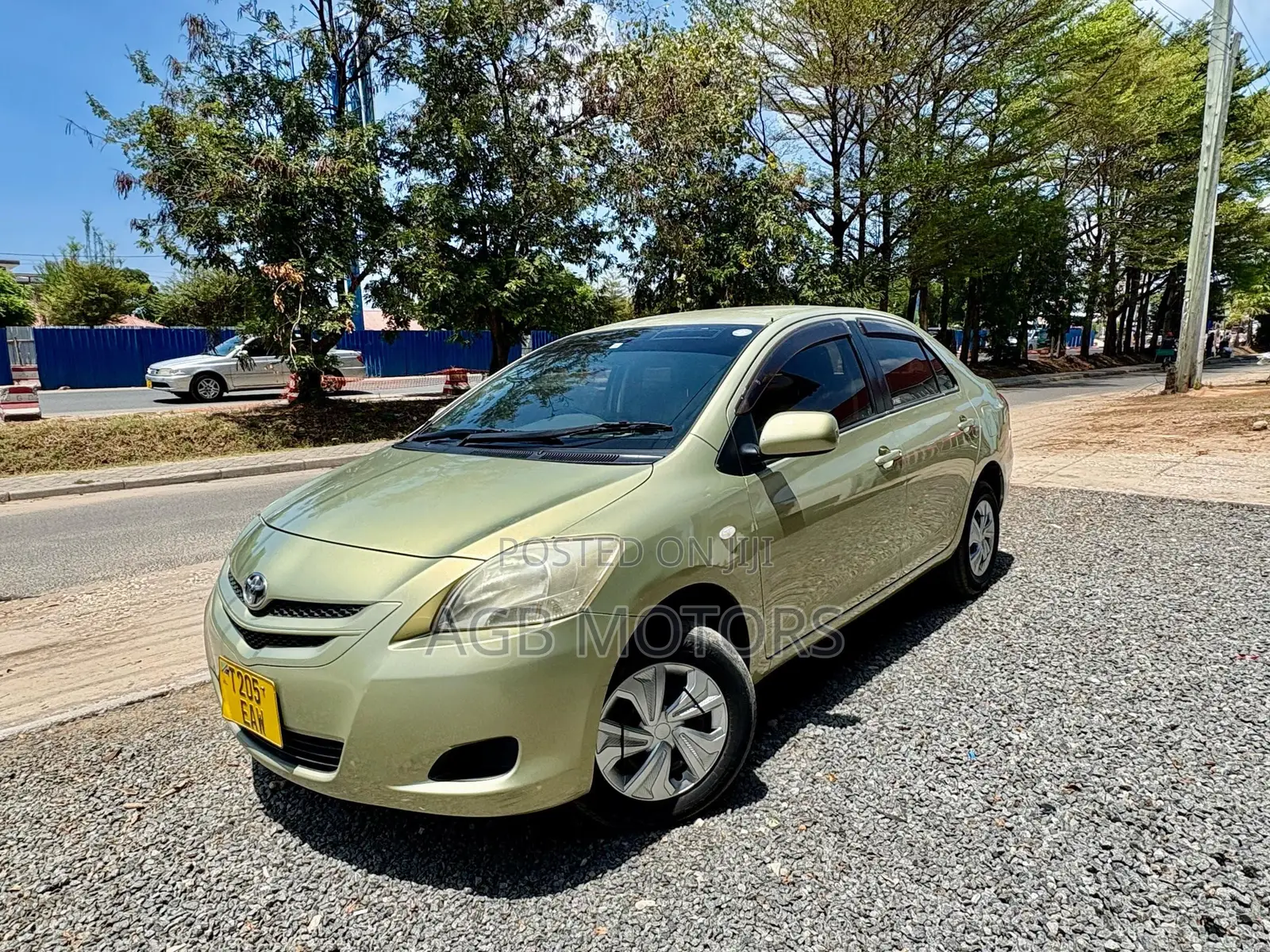 Toyota Belta 2006 Beige
