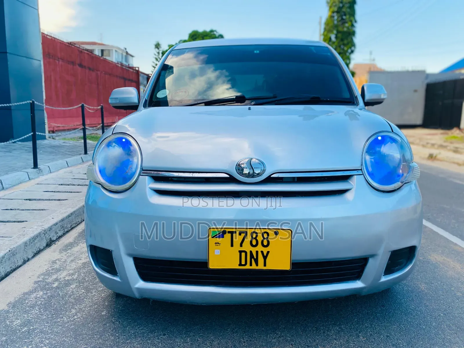 Toyota Sienta 2006 Silver
