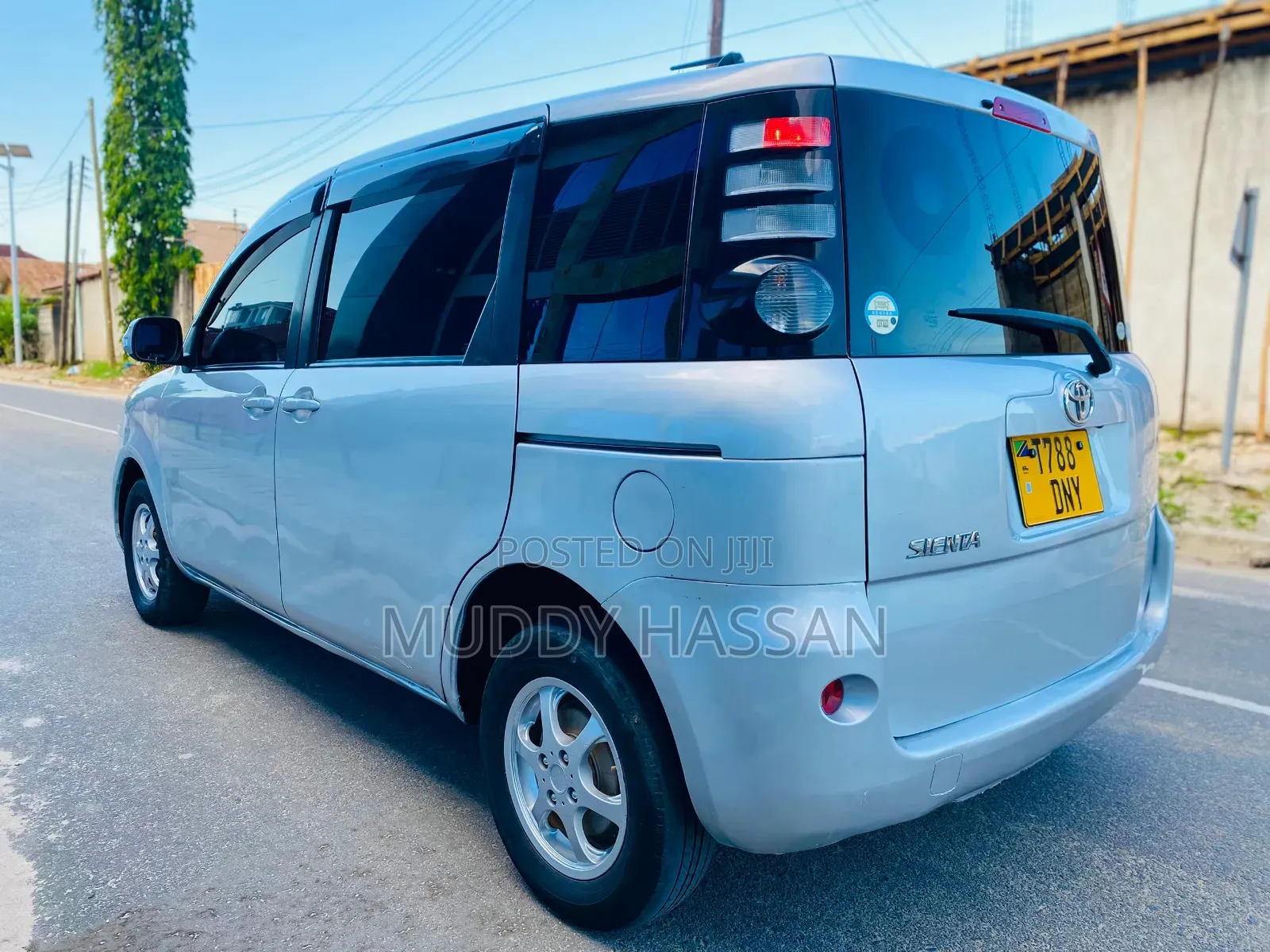 Toyota Sienta 2006 Silver