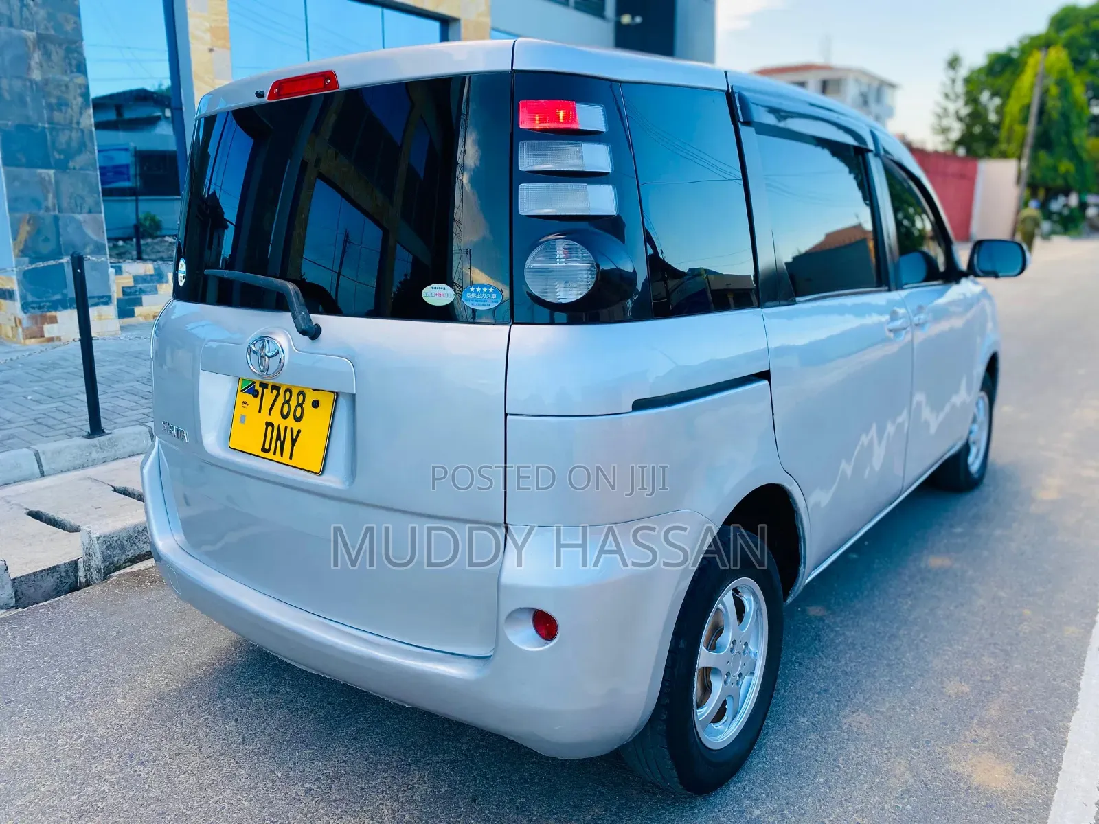 Toyota Sienta 2006 Silver
