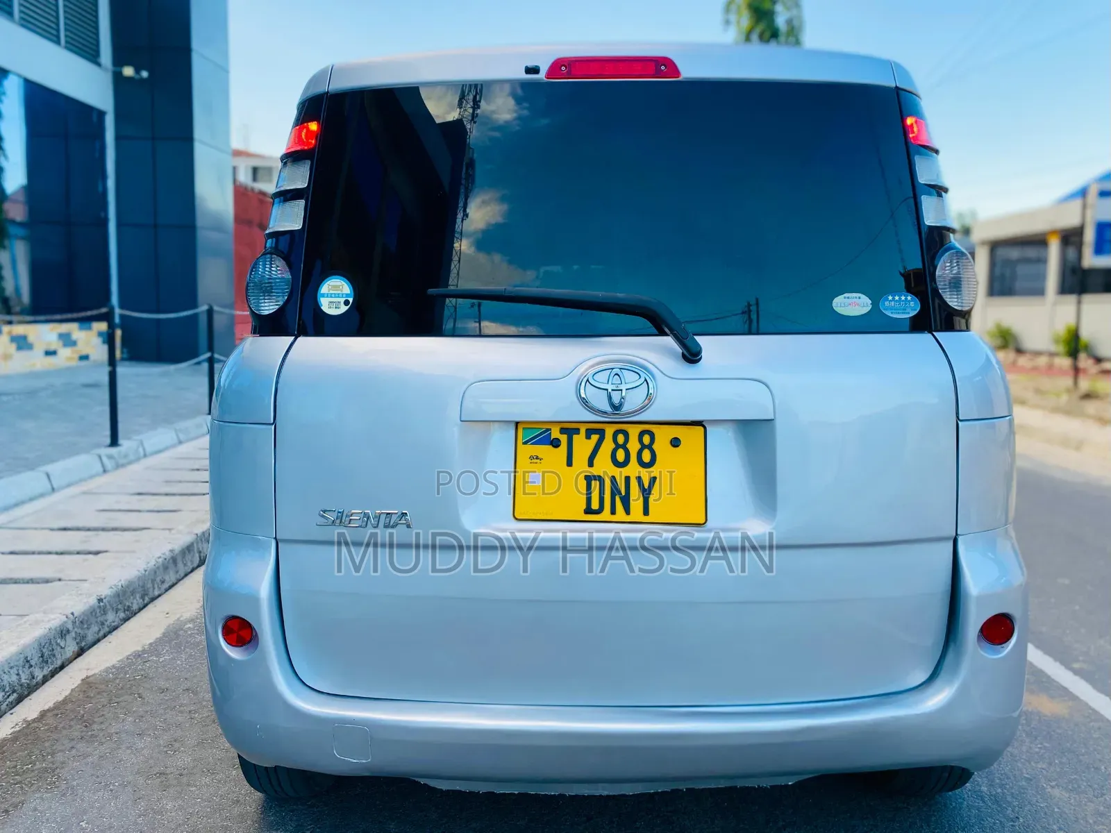 Toyota Sienta 2006 Silver