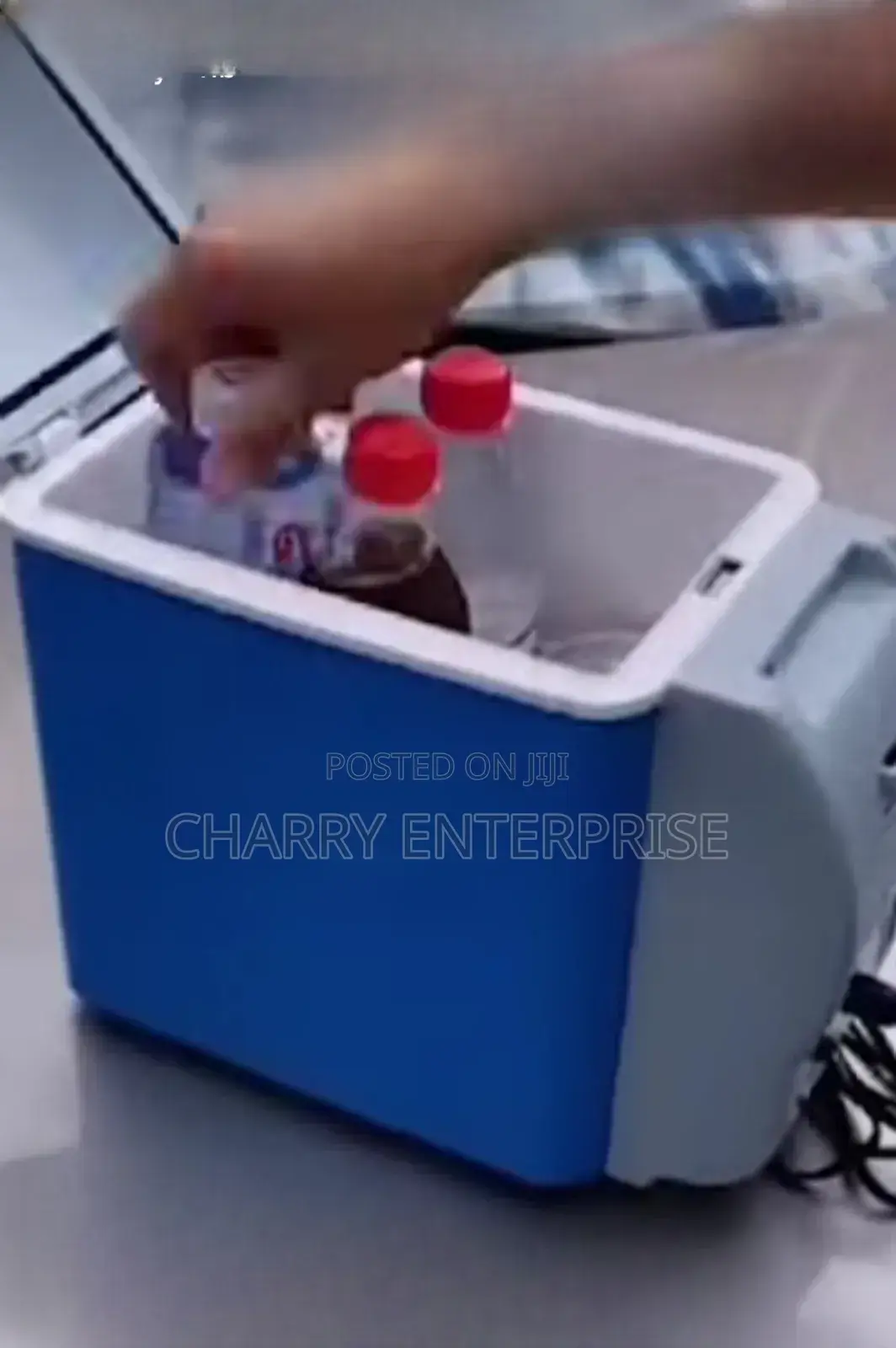 Portable Electric Car Refridgerator/ Fridge Za Magari 7.5l