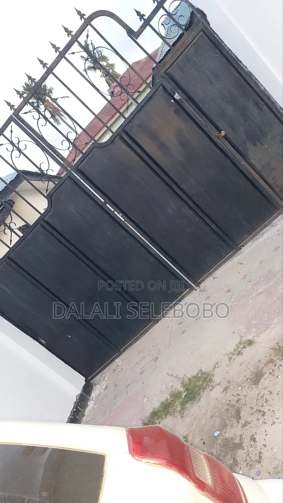 6bdrm Bungalow in Mbezi Beach Goigi for sale