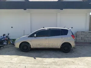 Toyota Corolla Spacio 2006 Beige