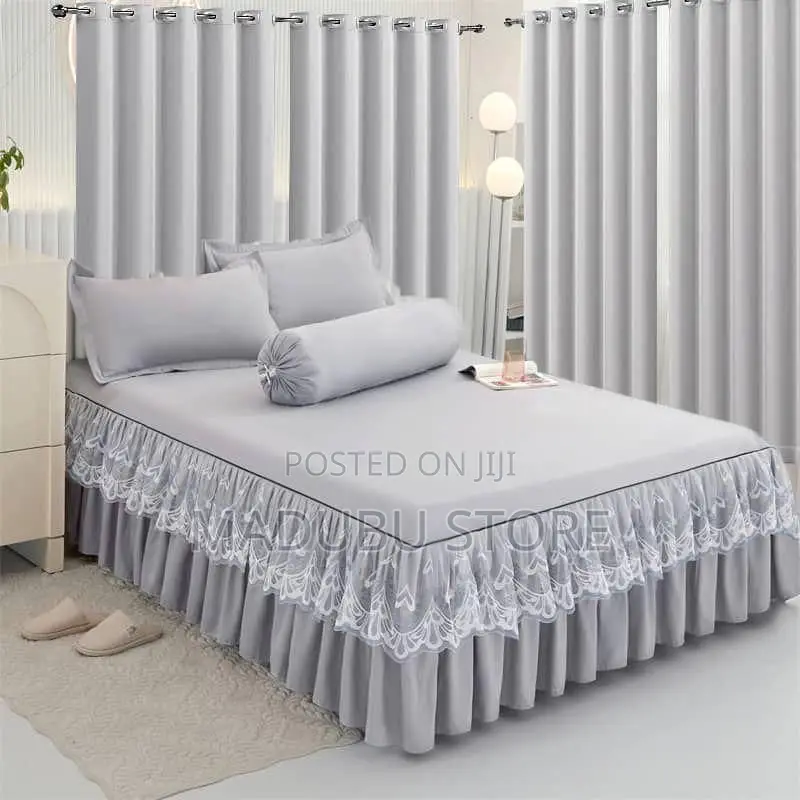 A Set of 4curtains, 1bedskirt, 4pillowcase
