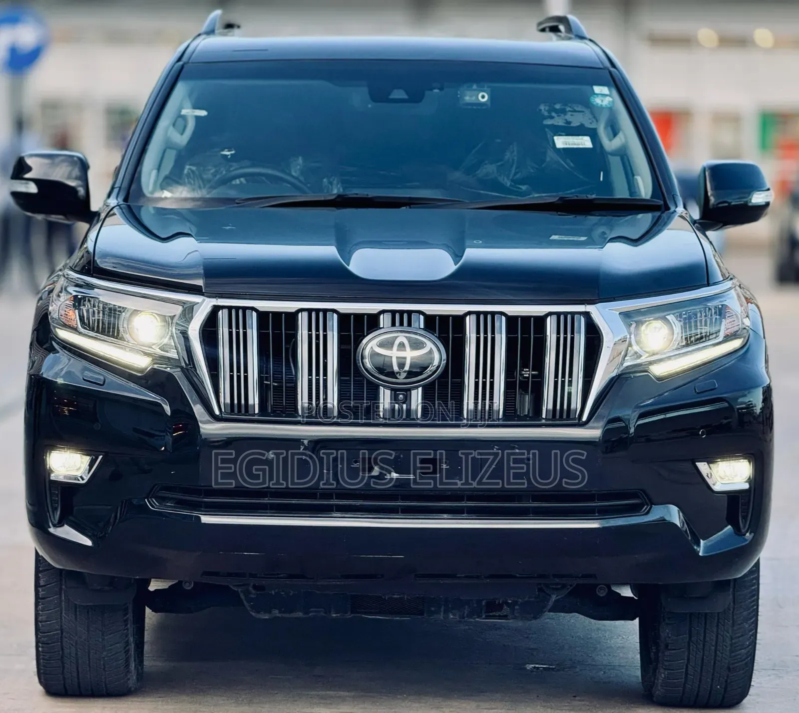 Toyota Land Cruiser Prado 2023 Black
