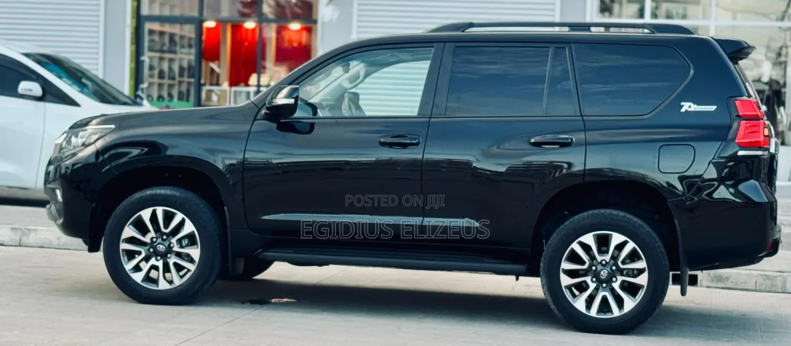 Toyota Land Cruiser Prado 2023 Black