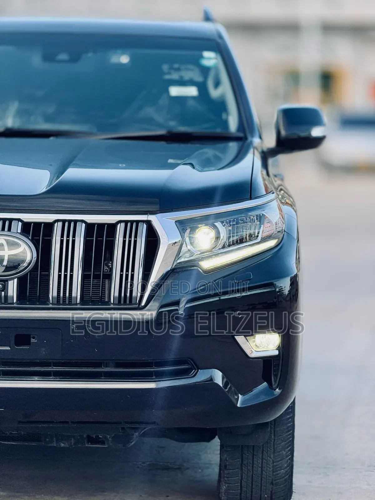 Toyota Land Cruiser Prado 2023 Black