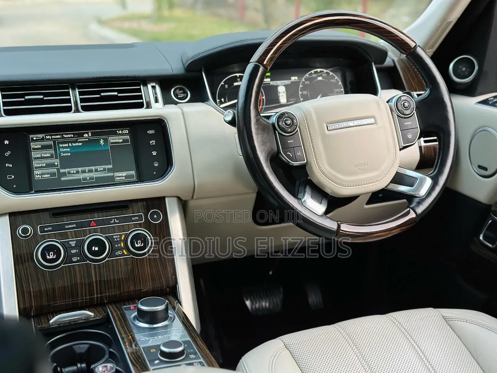 Land Rover Range Rover Vogue 2015 Blue