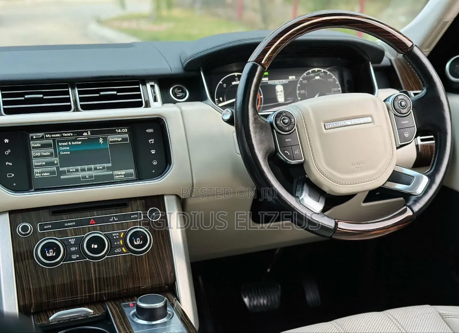 Land Rover Range Rover Vogue 2015 Blue