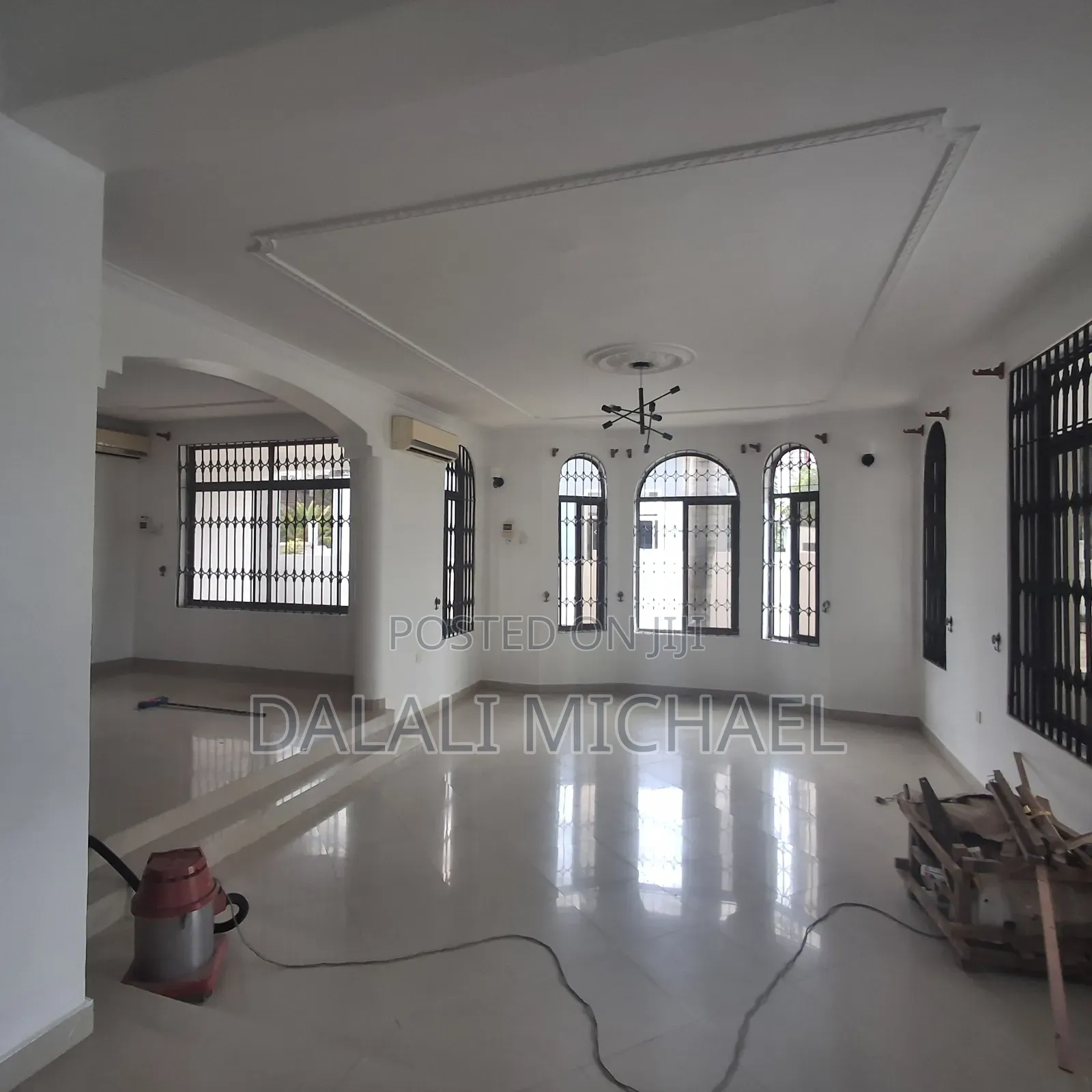5bdrm House in Mbezibeach for rent