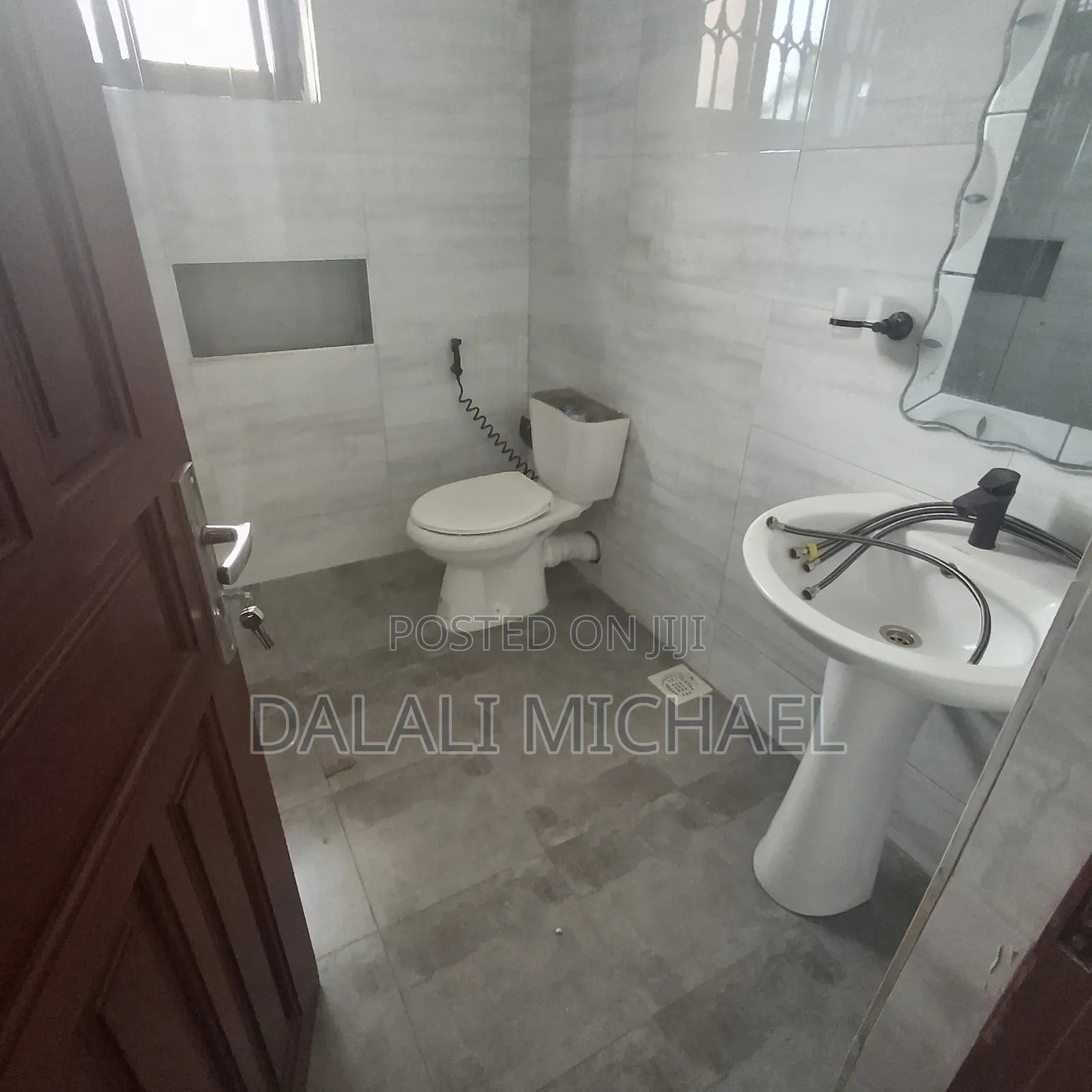 5bdrm House in Mbezibeach for rent