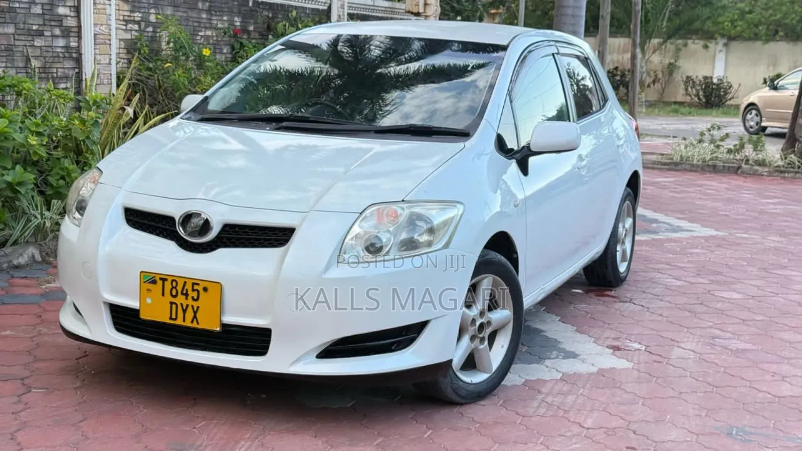 Toyota Auris 2009 White