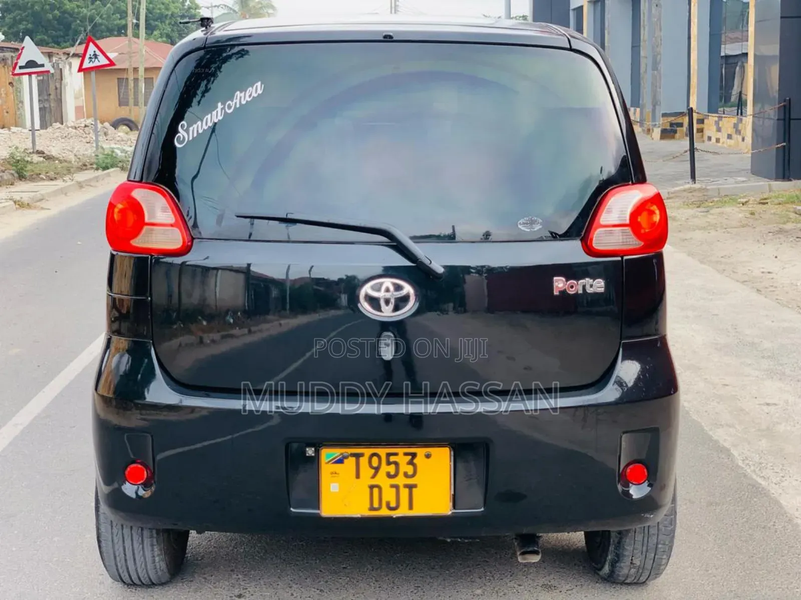 Toyota Porte 2005 Black
