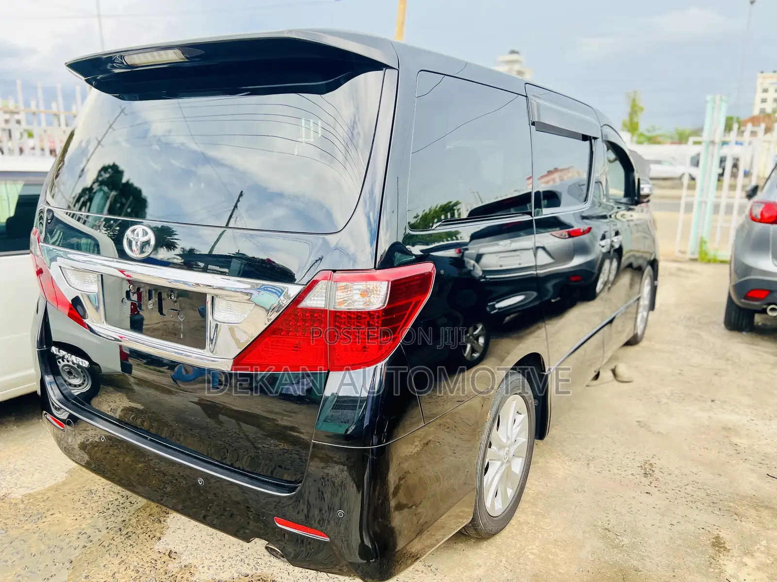 Toyota Alphard 2.4 Petrol FWD 2008 Black