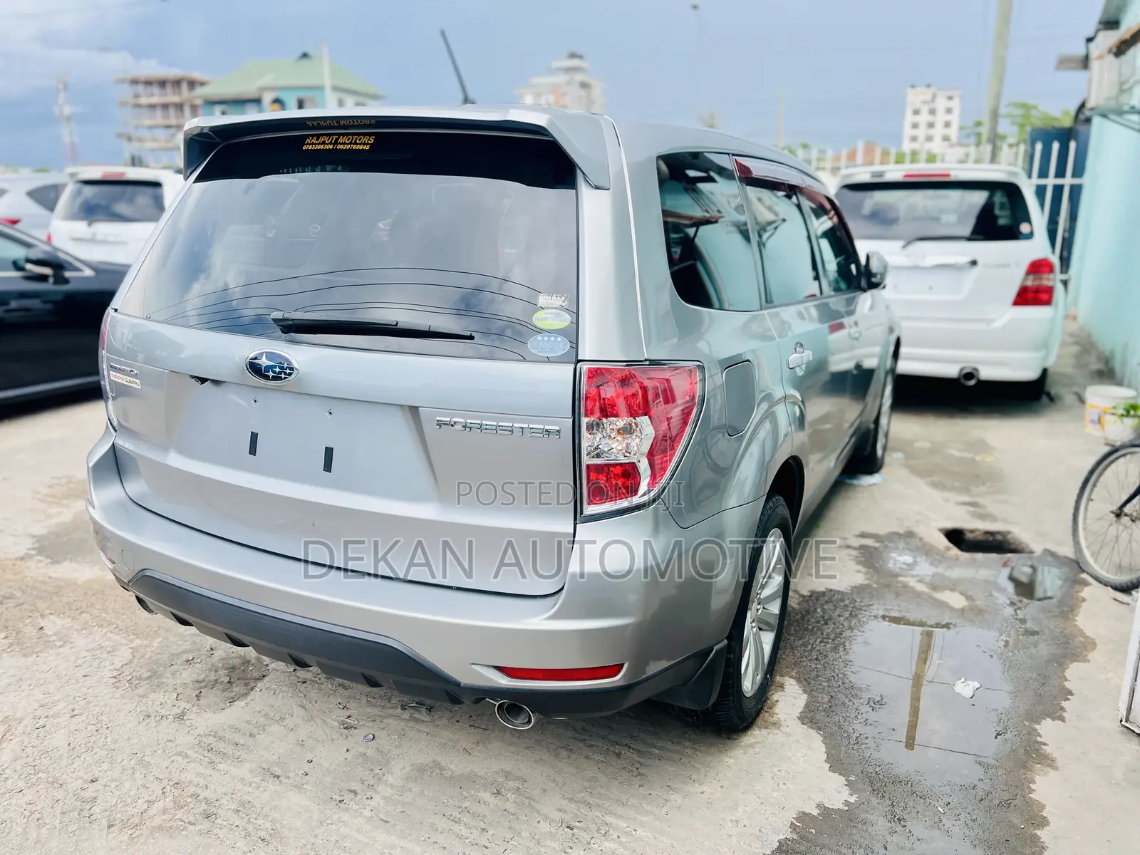 Subaru Forester 2.5X 2011 Silver