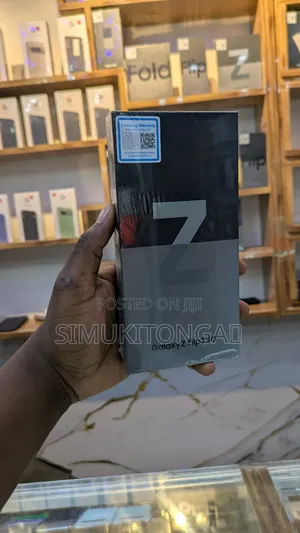 New Samsung Galaxy Z Flip3 5G 256 GB Black