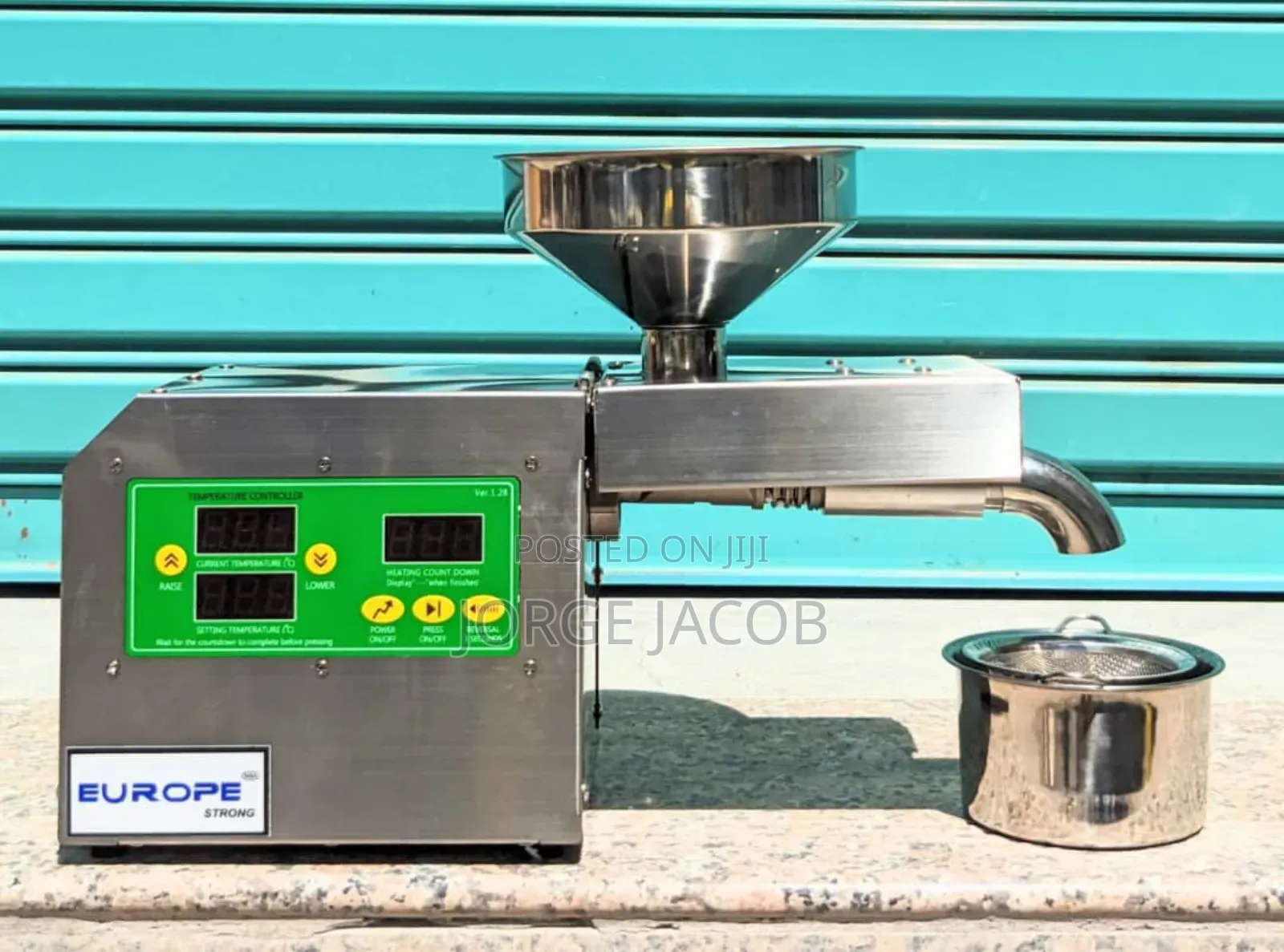 Commercial Oil Extractor From Seeds and Nuts