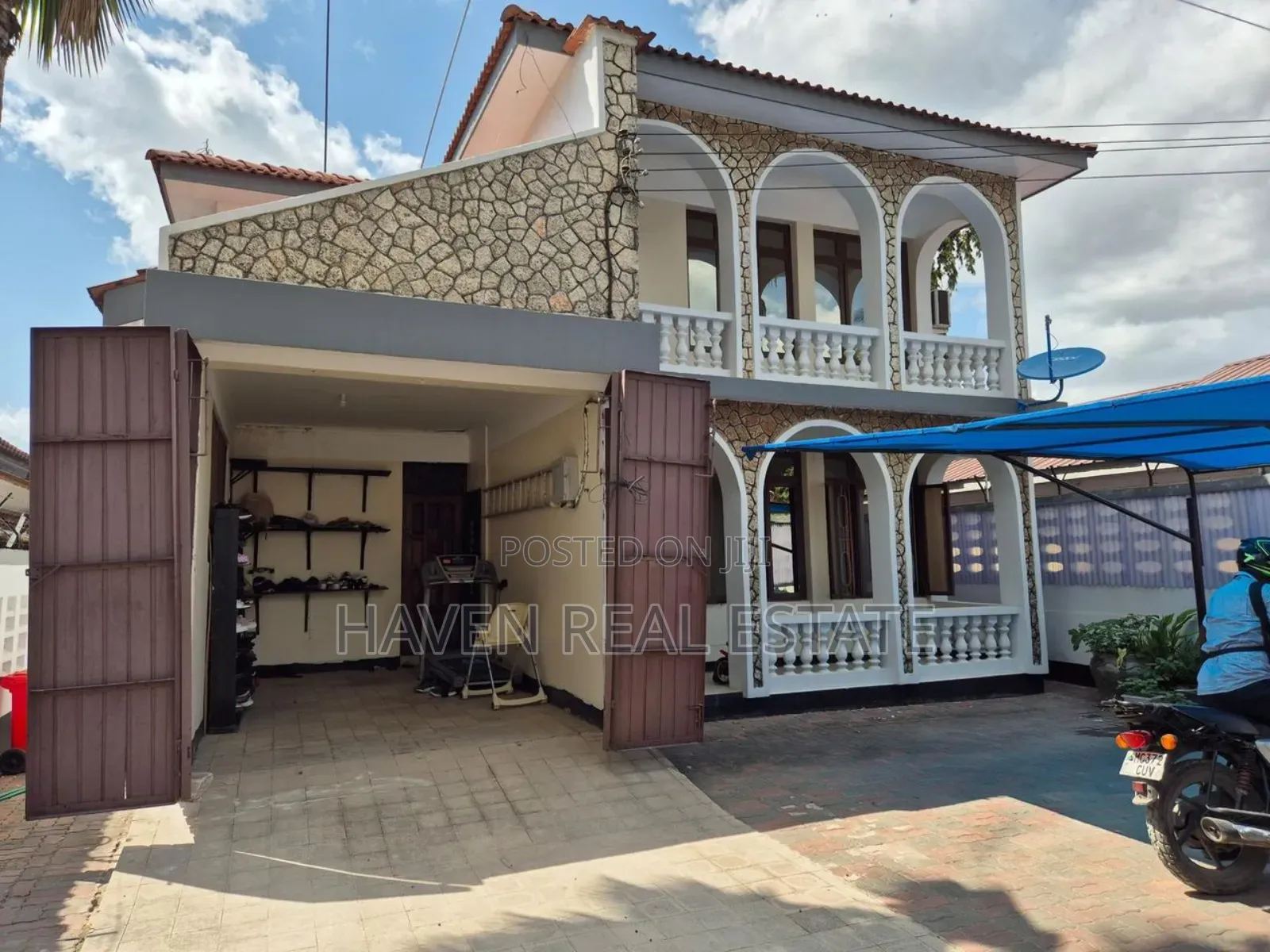 4bdrm House in Mikocheni for sale