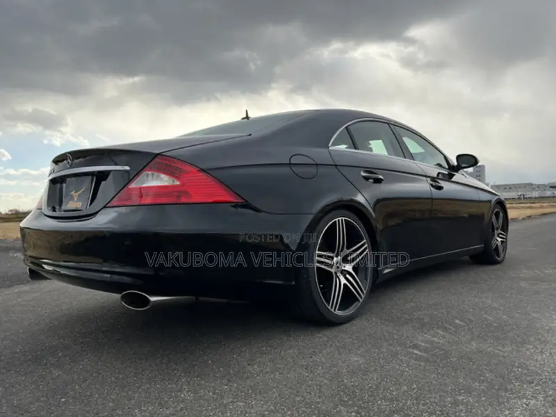 Mercedes-Benz CLS 2005 Black
