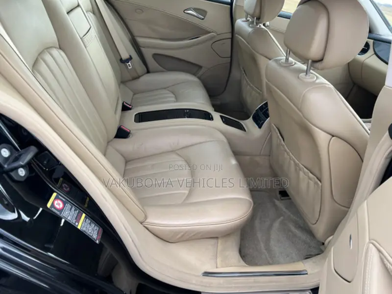 Mercedes-Benz CLS 2005 Black