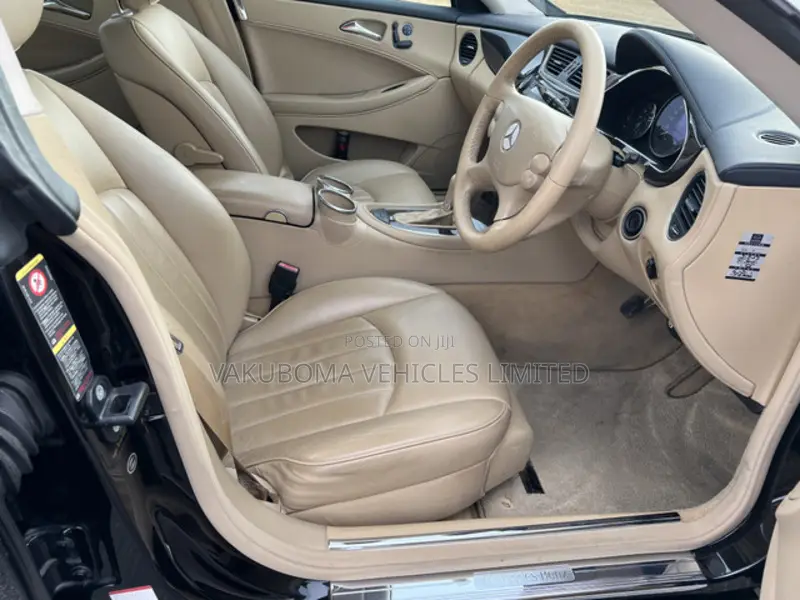 Mercedes-Benz CLS 2005 Black