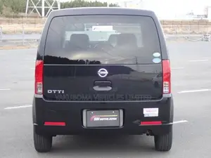 Nissan Otti 2008 Black