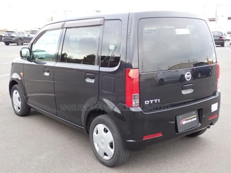 Nissan Otti 2008 Black