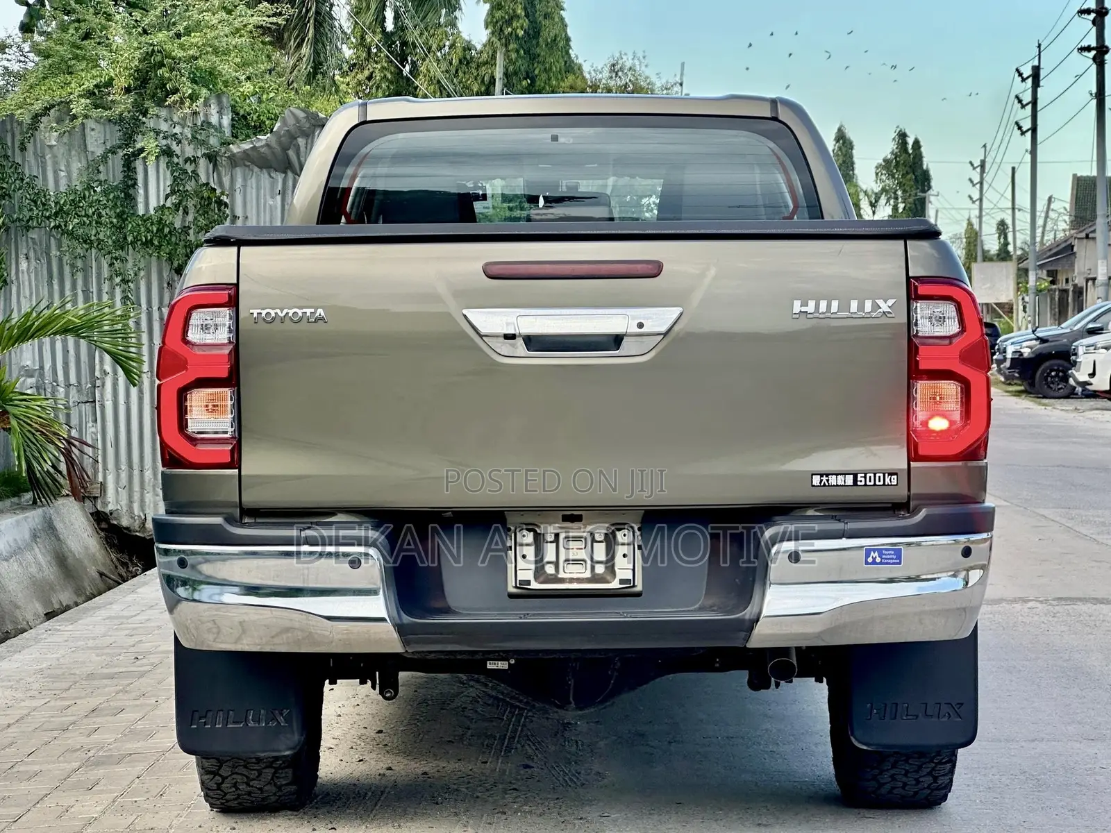 Toyota Hilux 2021 Green