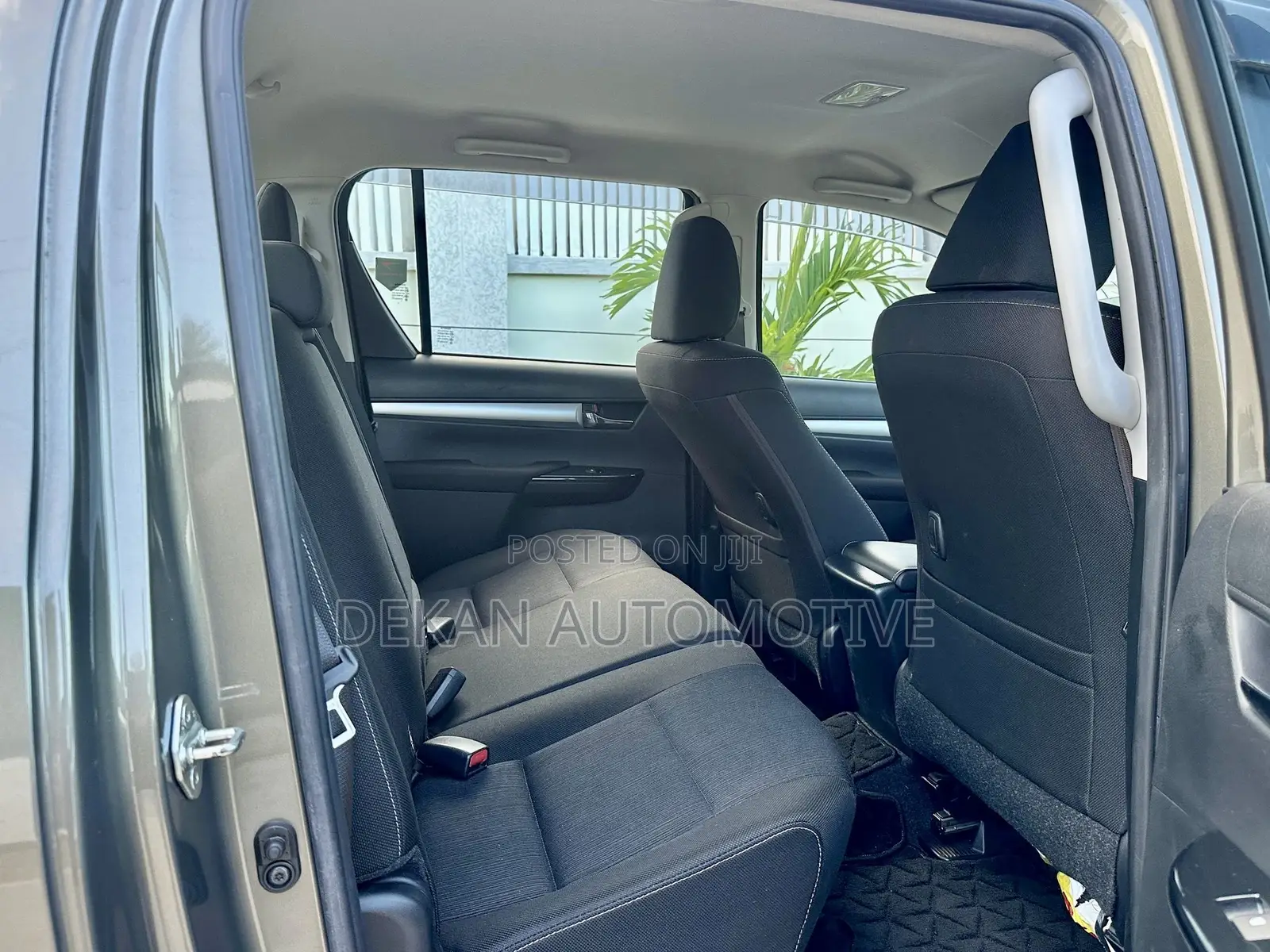 Toyota Hilux 2021 Green