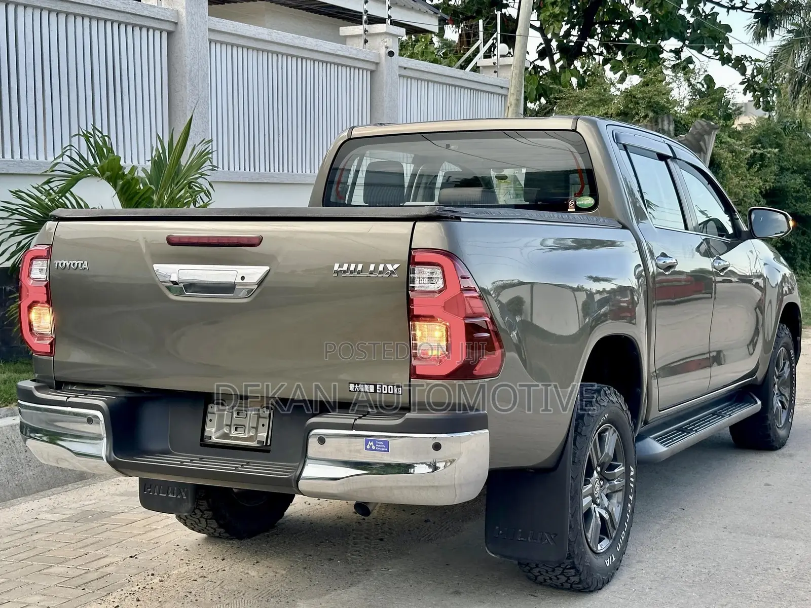 Toyota Hilux 2021 Green