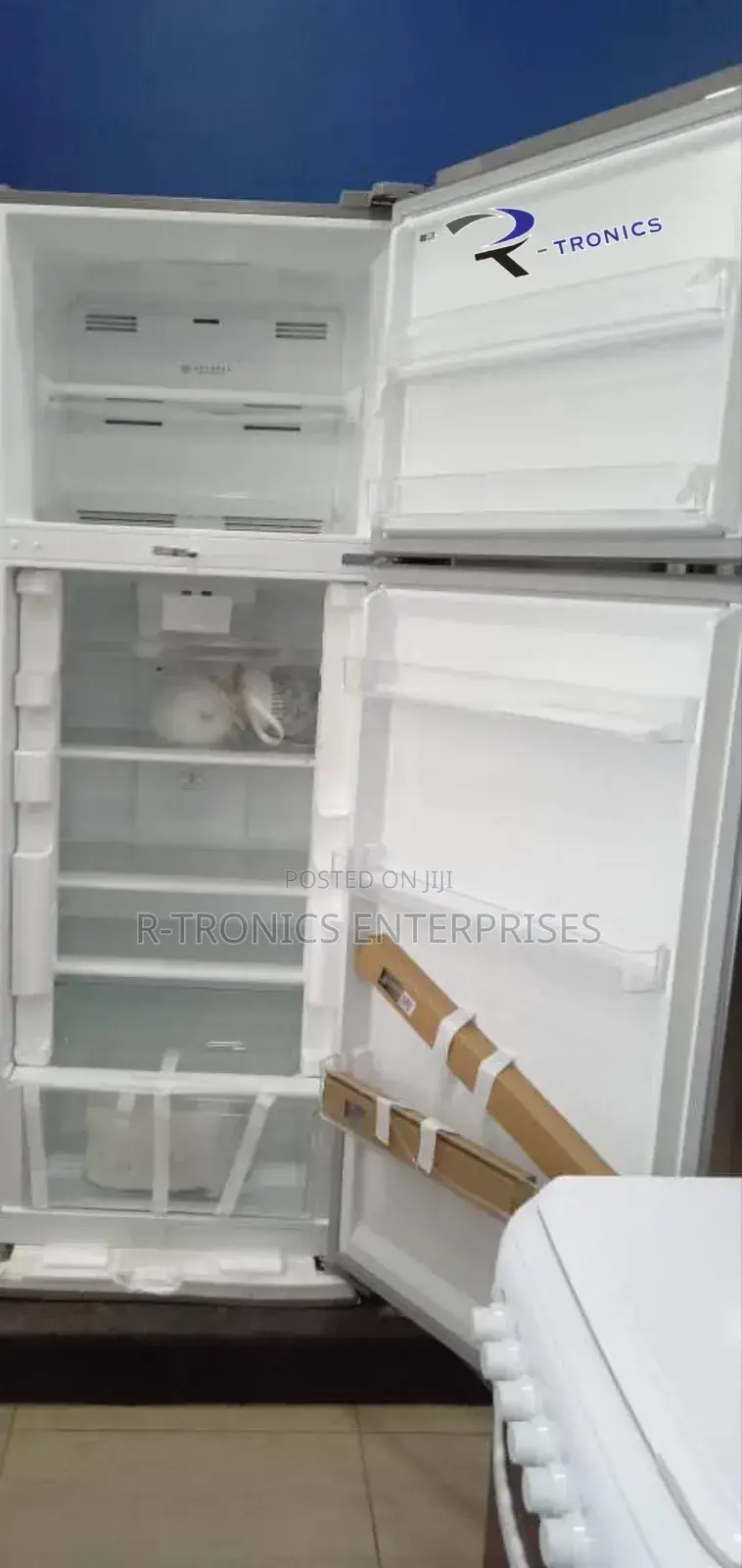 Westpoint Refrigerator 463l No Frost Glass Shelves 2 Doors