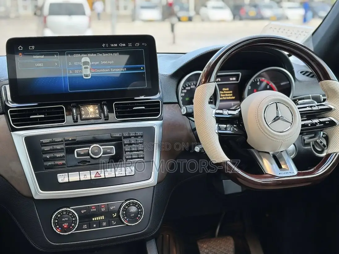 Mercedes-Benz GLC-Class 2016 White