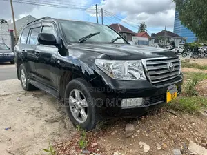 Toyota Land Cruiser 2010 Black