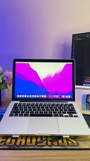 Laptop Apple MacBook Pro 2015 16GB Intel Core I5 SSD 512GB