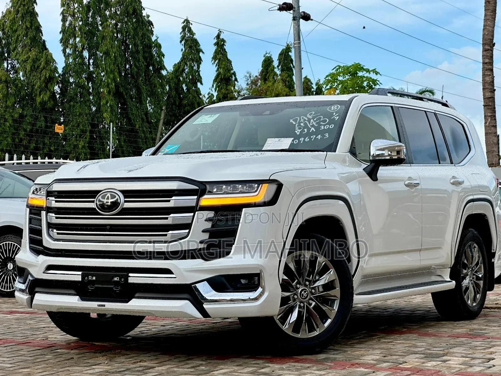 Toyota Land Cruiser 2024 White