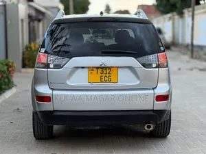 Mitsubishi Outlander 2008 Silver