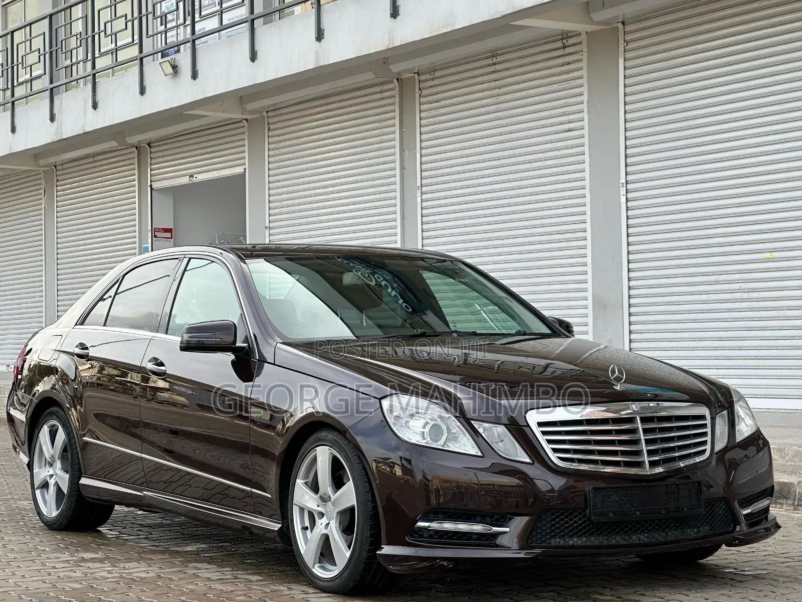 Mercedes-Benz E200 2012 Burgundy