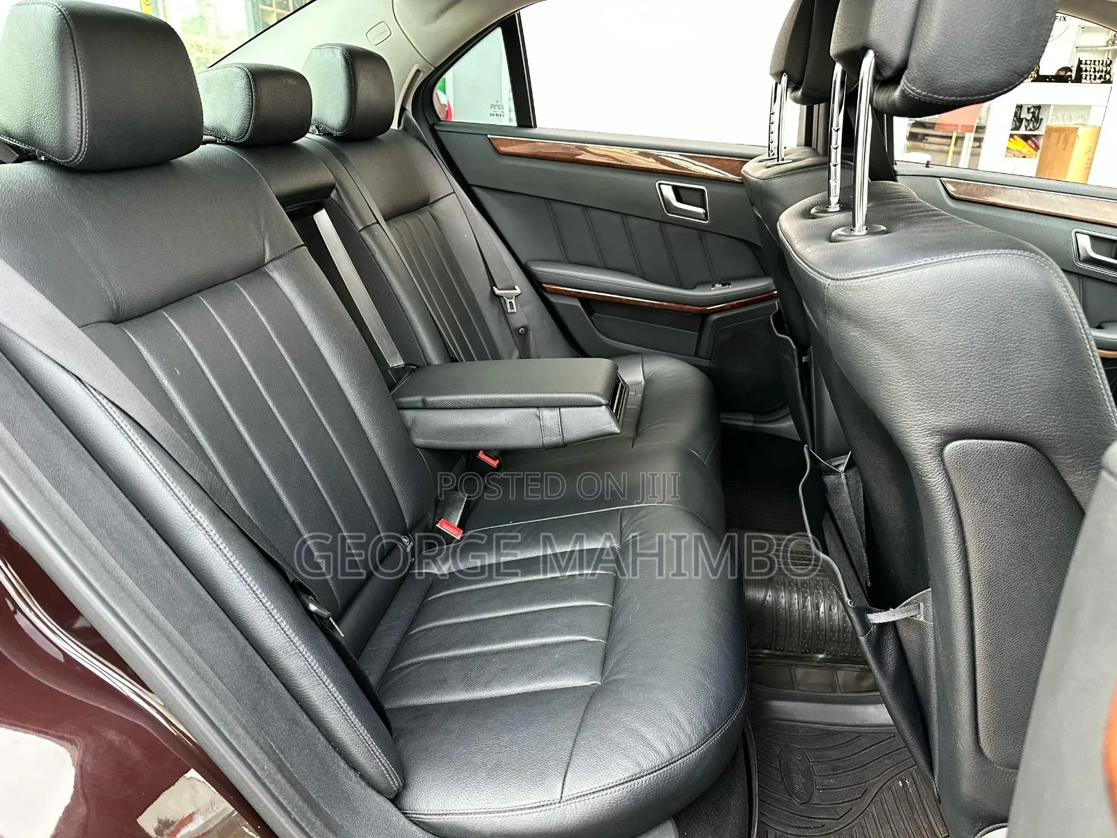 Mercedes-Benz E200 2012 Burgundy