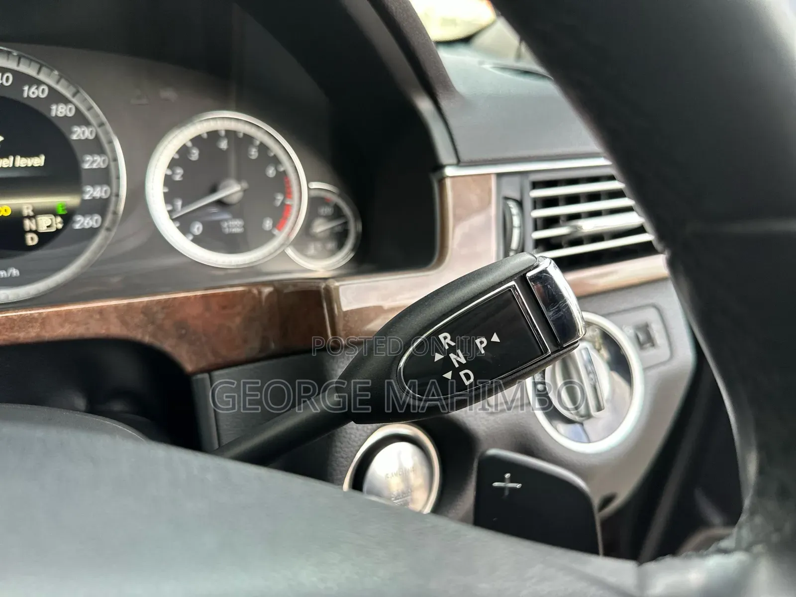 Mercedes-Benz E200 2012 Burgundy