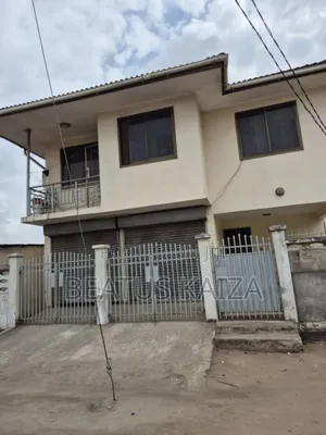 4bdrm Block of Flats in Mwananyamala, Kinondoni for sale