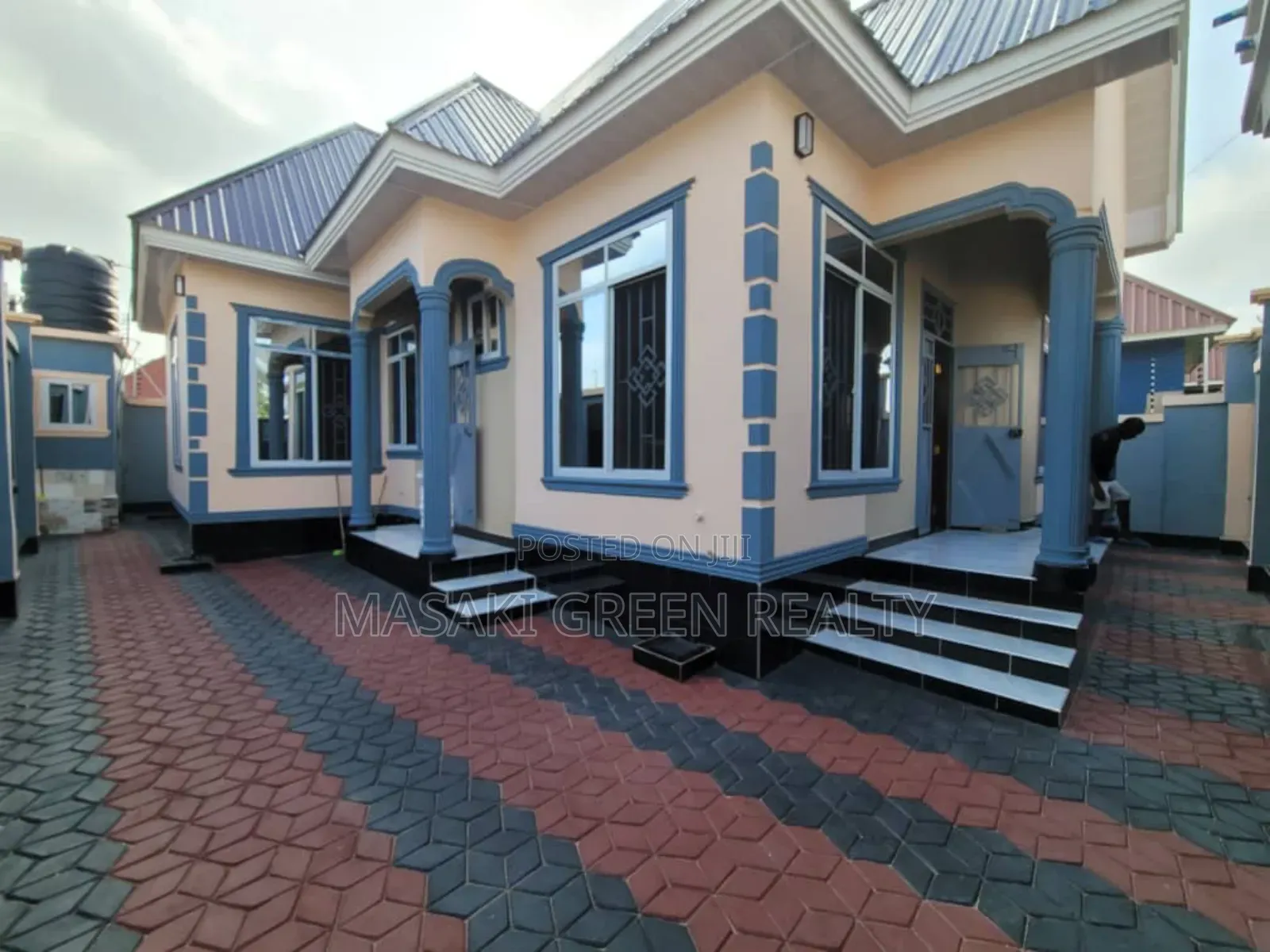 4bdrm House in Mbagala Estate, Kinondoni for sale