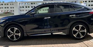 Toyota Harrier 2022 Black
