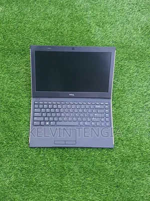 Laptop Dell Latitude 3330 4GB Intel Core I5 HDD 500GB