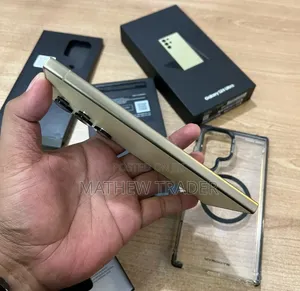 New Samsung Galaxy S24 Ultra 256 GB Gold