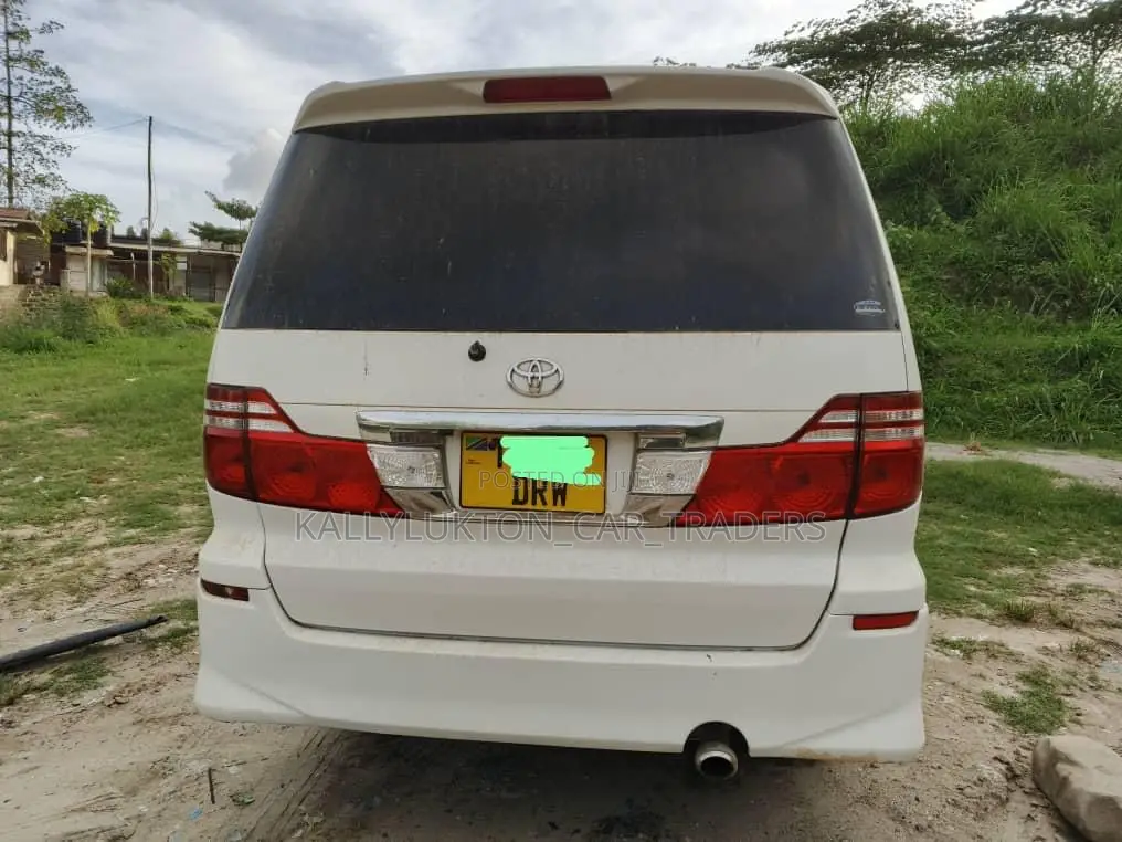 Toyota Alphard 2005 White