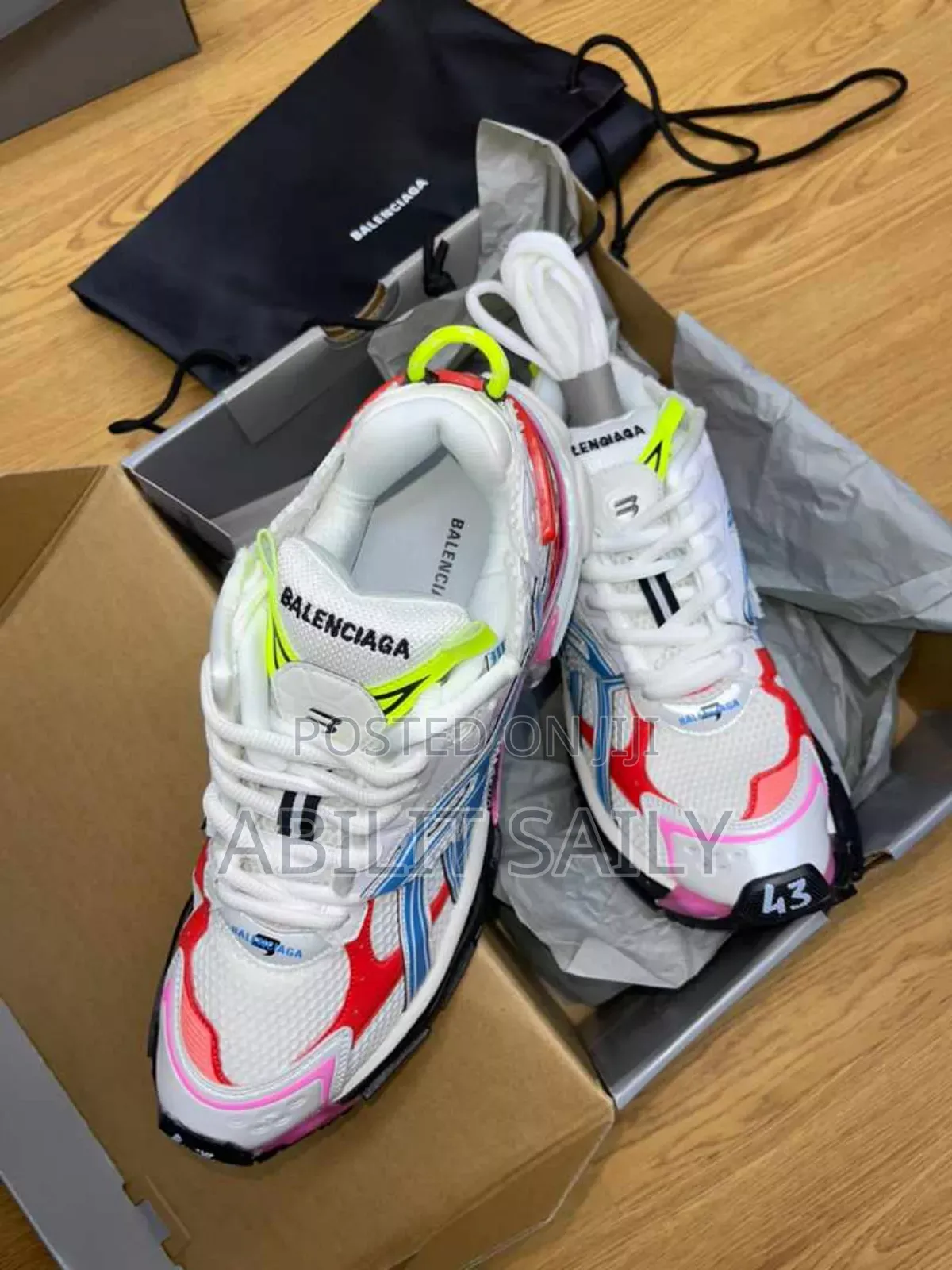 Balenciaga Runner Original.