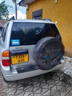 Suzuki Grand Vitara 2000 Silver