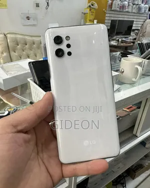 LG Q92 128 GB White
