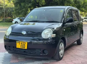 Toyota Sienta 2006 Black